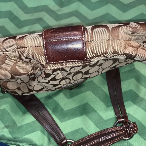 Coach Signature “C” Leather trim Shoulder Bag - Picture 7 of 8